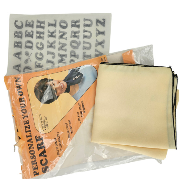 Vintage lot of 2 new in package head scarves - Picture 2 of 5